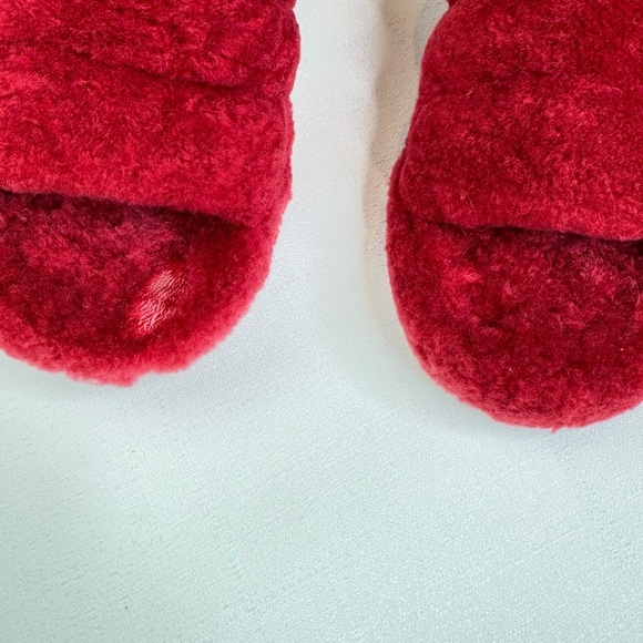 UGG Fluff Yeah Slide Fuzzy Slipper Ribbon Red Size 8 Sheepskin - Picture 4 of 7